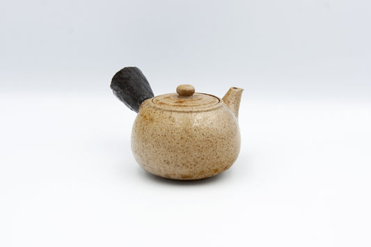 Kyūsu teapot