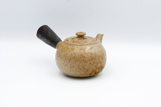 Kyūsu teapot