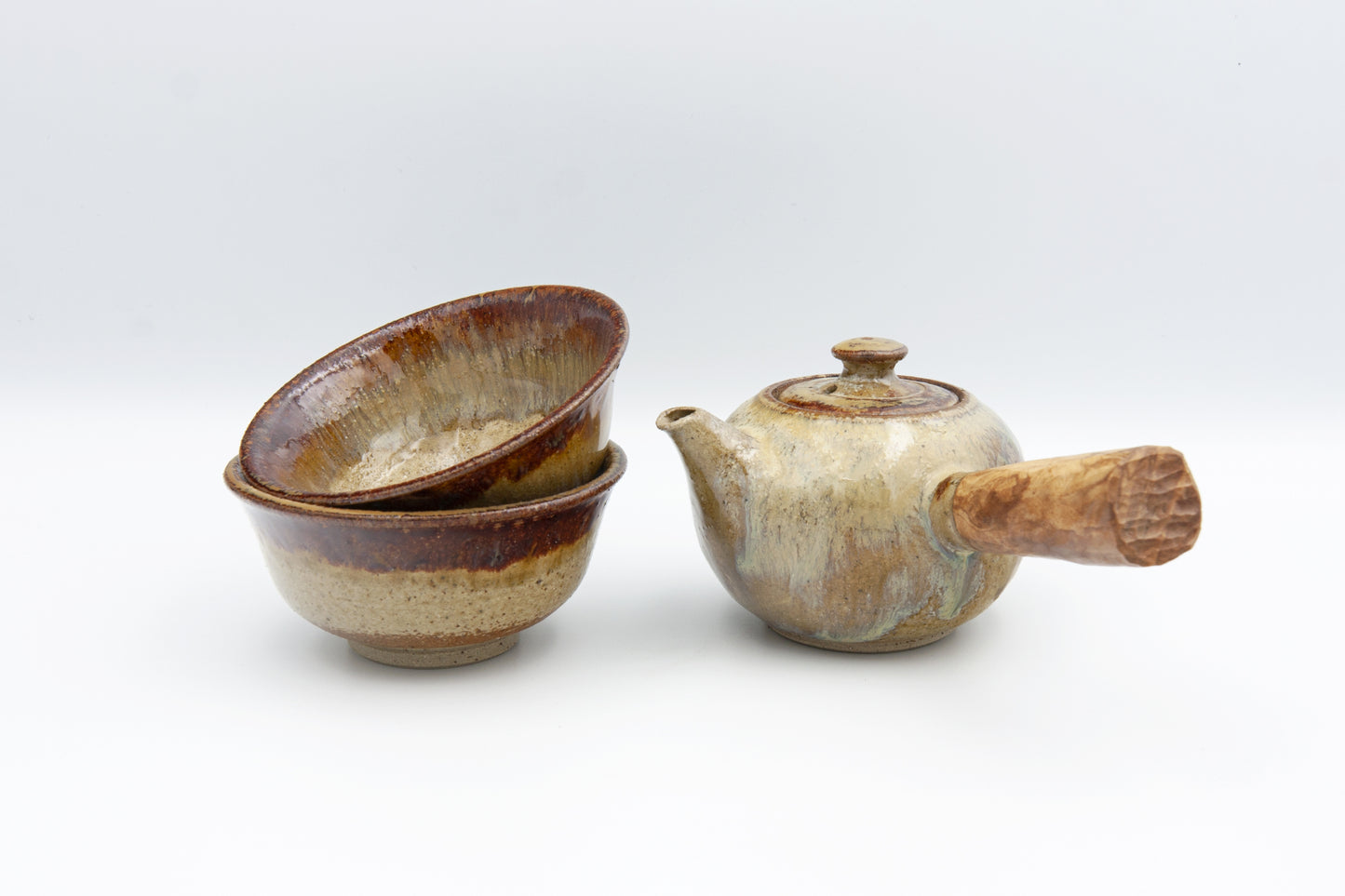 Kyūsu teapot, set with bowl