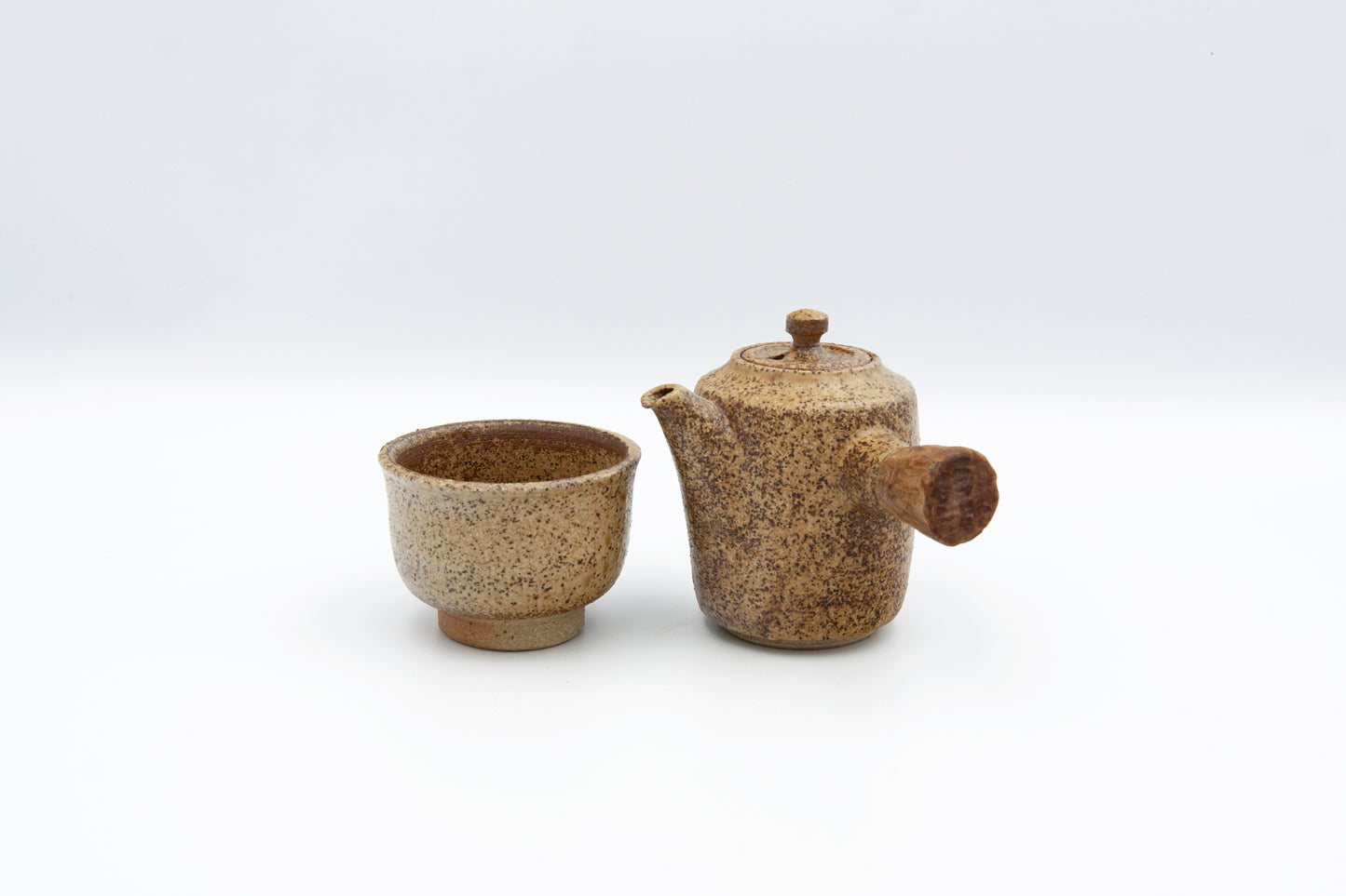 Kyūsu teapot, set with bowl