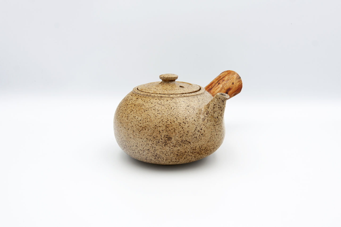 Large kyūsu teapot, set with bowl