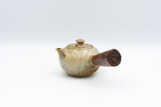 Kyūsu teapot