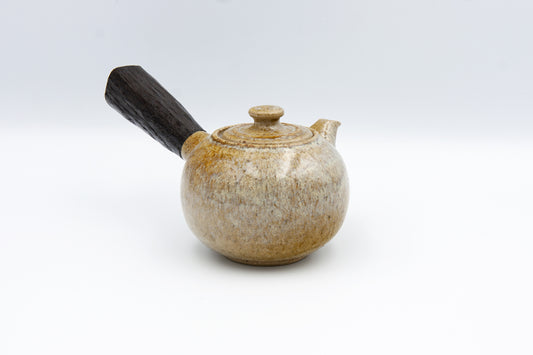 Kyūsu teapot