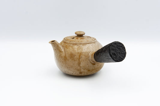 Kyūsu teapot