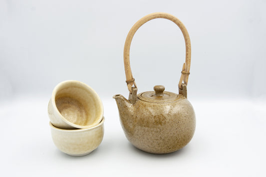 Large teapot